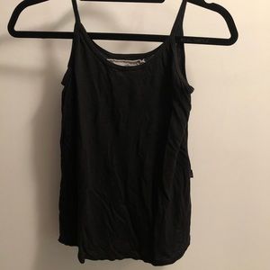 Black basic tank top
